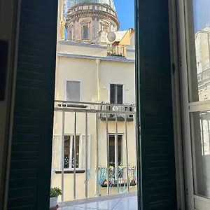O'tuocc A Chiaia Apartment