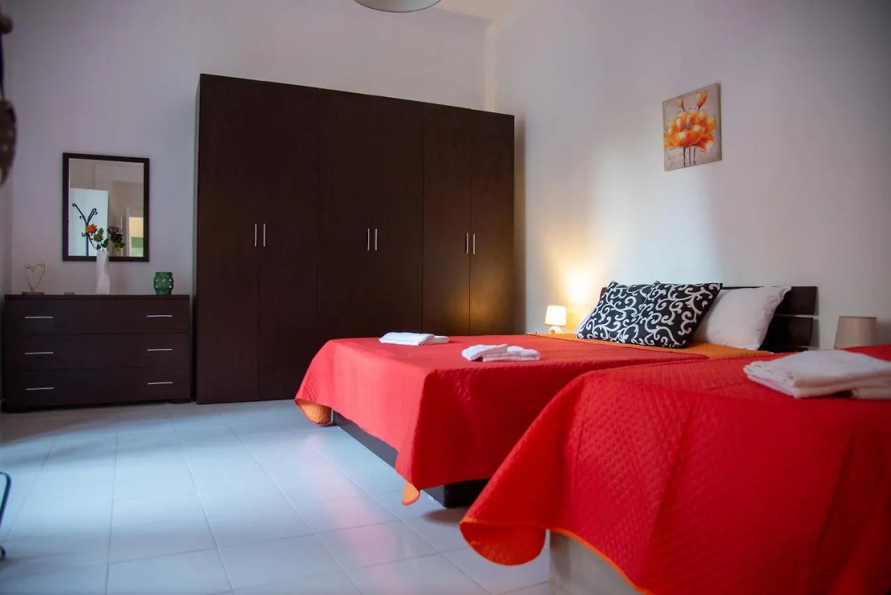 Domus Anticaglia By Domusextra Apartment Naples