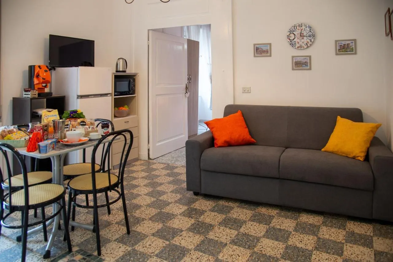 Domus Anticaglia By Domusextra Apartment Naples Italy