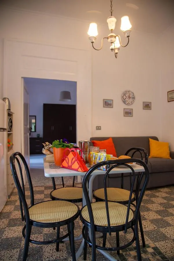 Domus Anticaglia By Domusextra Apartment Naples Italy